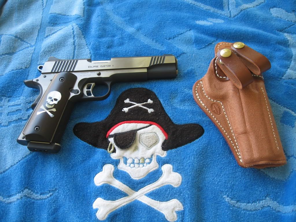 KimberEclipseCustomII-NewSkullGrips.jpg