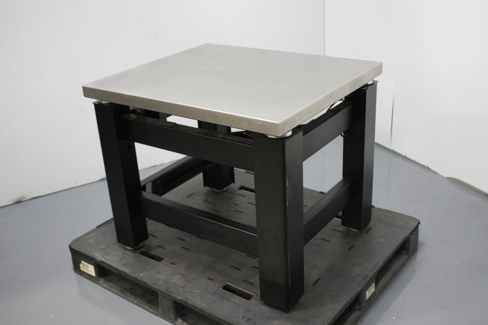 TMC Technical Manufacturing Corp. 633478801 AntiVibration Isolation