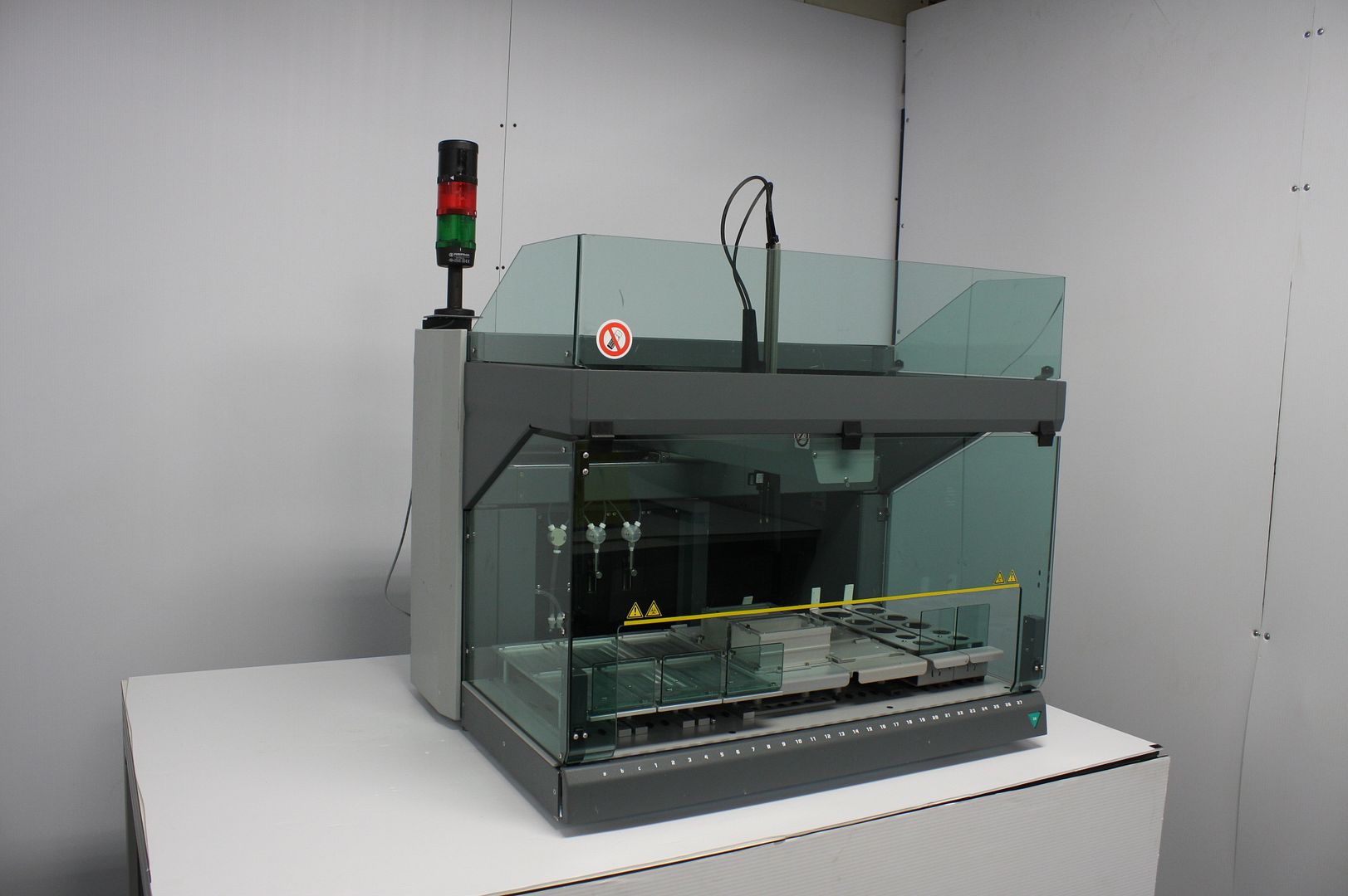 Tecan EVO2 75, Fluid Handler With Newest Evoware Lab Equipment