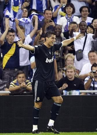 Cristiano Ronaldo fez o terceiro no campo do Espanyol