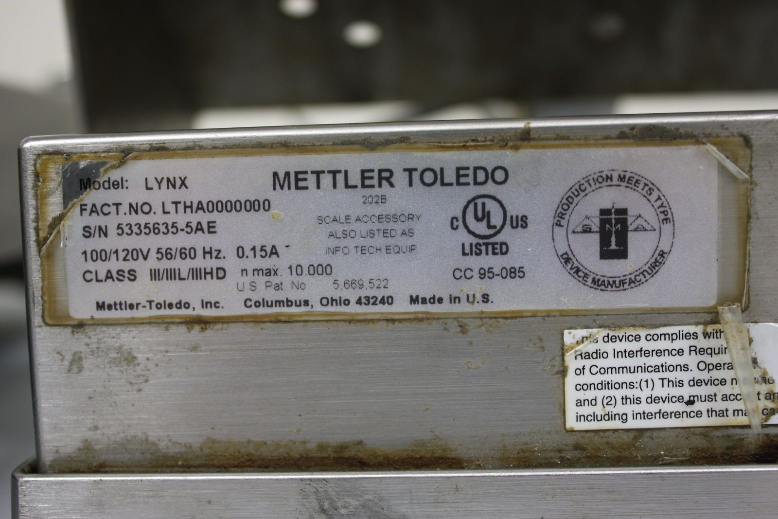 Hoc cao. The battery power option offers you flexibility in placing the  terminal where it is needed and elminates permanent installation.